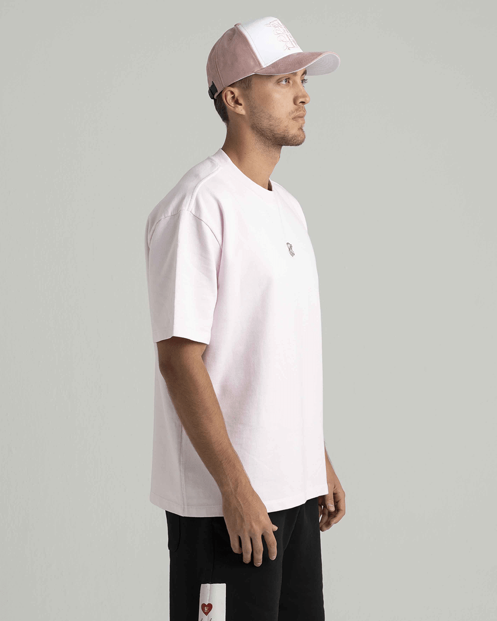 CAMISETA AMORE ROSADA HOMBRE OVERSIZED