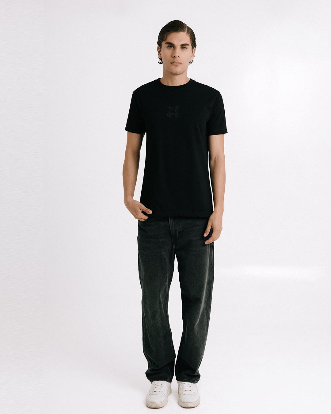 HAAKON BLACK T SHIRT