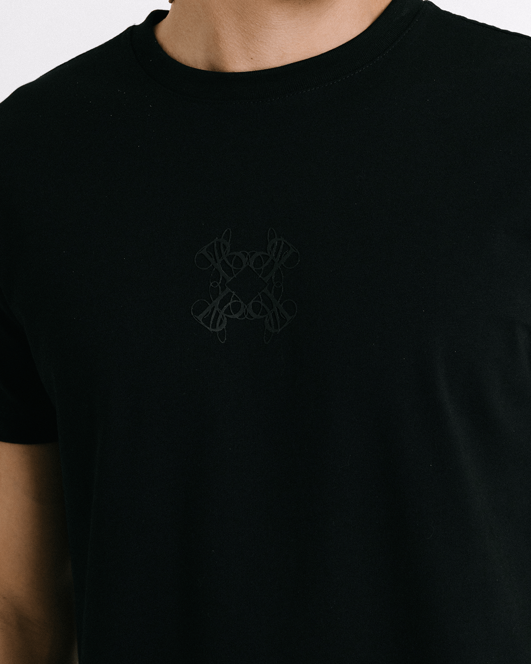 HAAKON BLACK T SHIRT