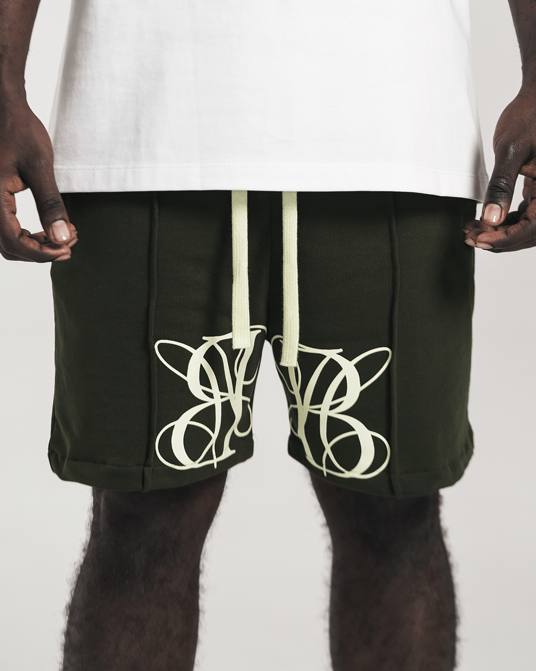 LORRAINE SOLID GREEN SHORT
